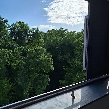 Diana Apartman *